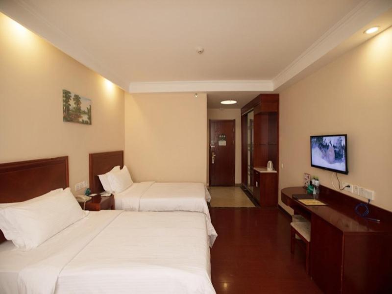 Greentree Inn Hainan Haikou East Train Station East Fengxiang Road Business Hotel Exterior foto